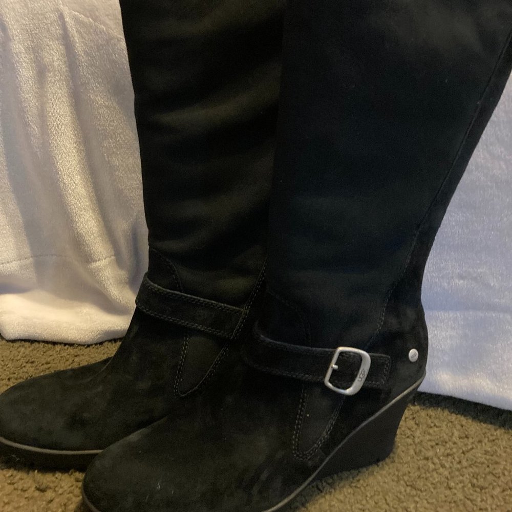 Ugg Black Suede Shearling Lined Gisselle Wedges Tall Boots - Size 10